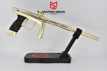 Load image into Gallery viewer, DLX Luxe Tm40 - Gold - Used (Player Marker)
